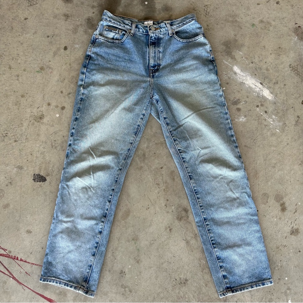 Vintage Calvin Klein jeans denim size 8 fit a 28x30 light wash and nice fade